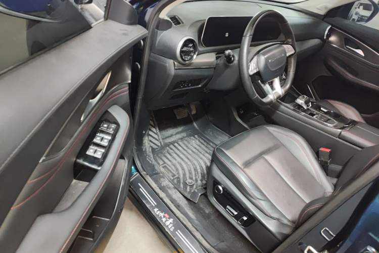 Used FORTHING T5 EVO 2021 1.5TD DCT Diamond Edition Driver Seat