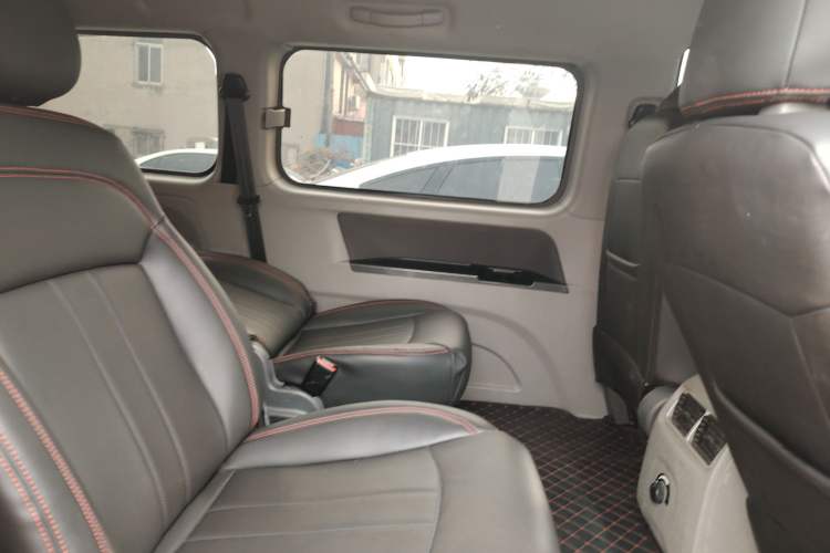 Used FORTHING Lingzhi 2018 M3 1.6L 7-Seater Comfort Model