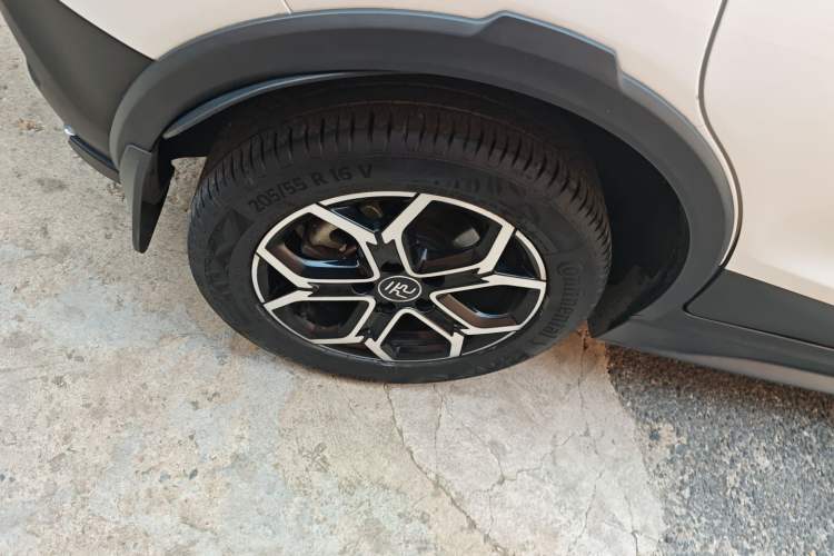 Used BYD Yuan Pro 2021 401 km Luxury Version Right Rear Wheel Hub