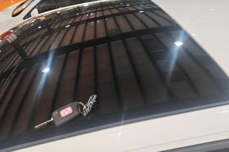 Used Volkswagen Polo 2019 Plus 1.5L Automatic Colorful Technology Edition Roof