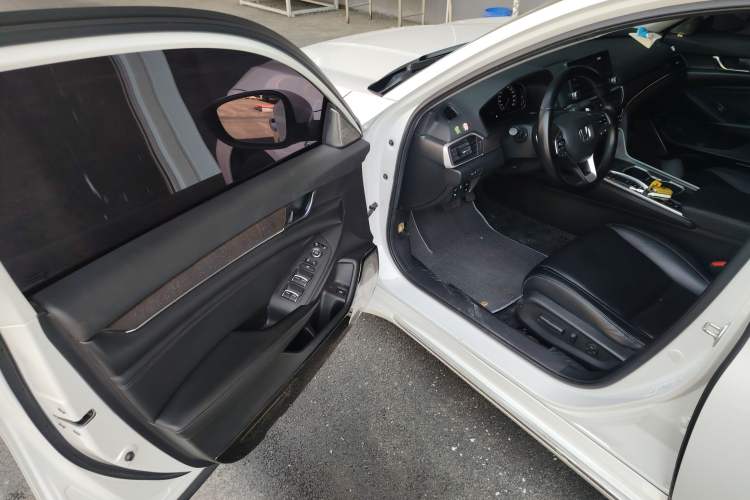 Used Honda Accord 2018 Rui Hybrid 2.0L Rui Ling Edition China VI
