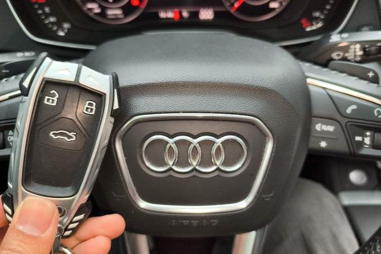 Used Audi Q5L 2020 Updated 40 TFSI Prestige Fashion Edition