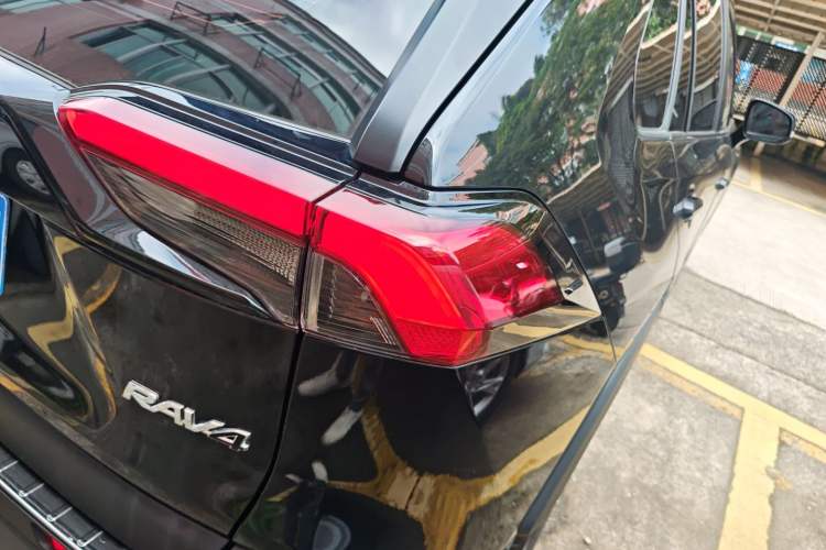 Used Toyota RAV4 2022 2.0L CVT Two-Wheel Drive Urban Edition