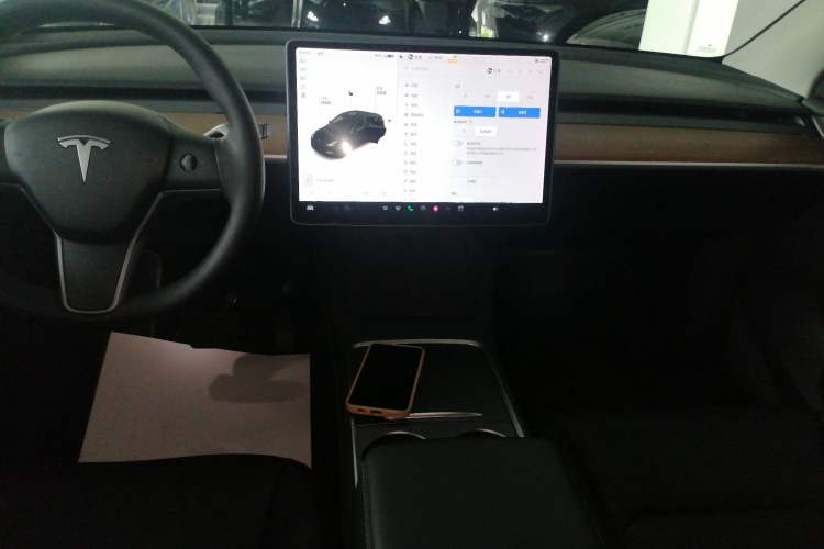 Used Tesla Model Y 2021 Long-Range All-Wheel-Drive Version Audio And AC Panel