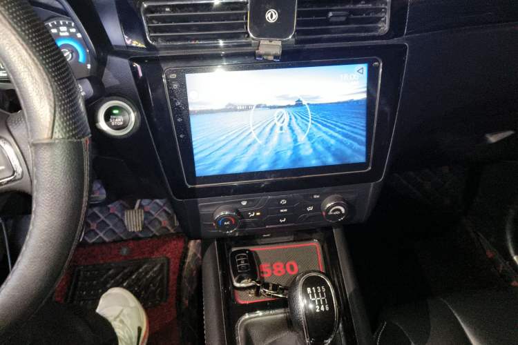 Used Dongfeng Fengon 580 2016 1.5T Manual Luxury Edition