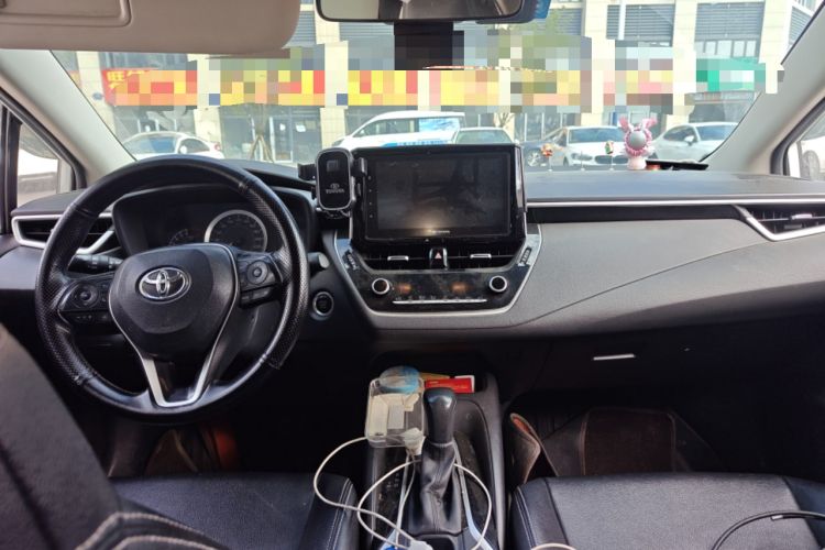 Used Toyota Corolla 2019 1.2T S-CVT GL-i Elite Edition Center Console