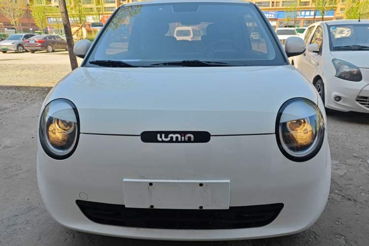 Used CHANGAN NEVO Lumin 2022 155 km – Refreshingly Sweet Edition Front