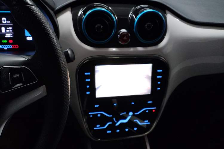 Used JAC iEV7 2019 iEV7L Luxury Smart Model
