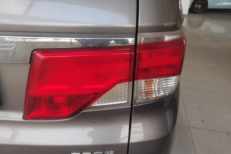 Used Venucia M50V 2017 1.6L XL CVT Luxury Edition
