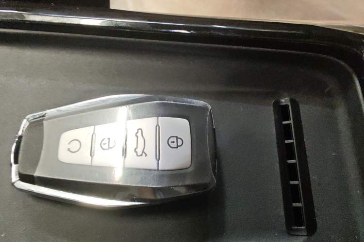 Used Geely Auto FX11 2025 4th Generation 1.5TD DCT - Shanhe Vehicle Key