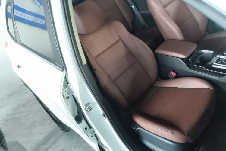 Used Kia Sportage R 2021 Ace 2.0L Splendid Edition
