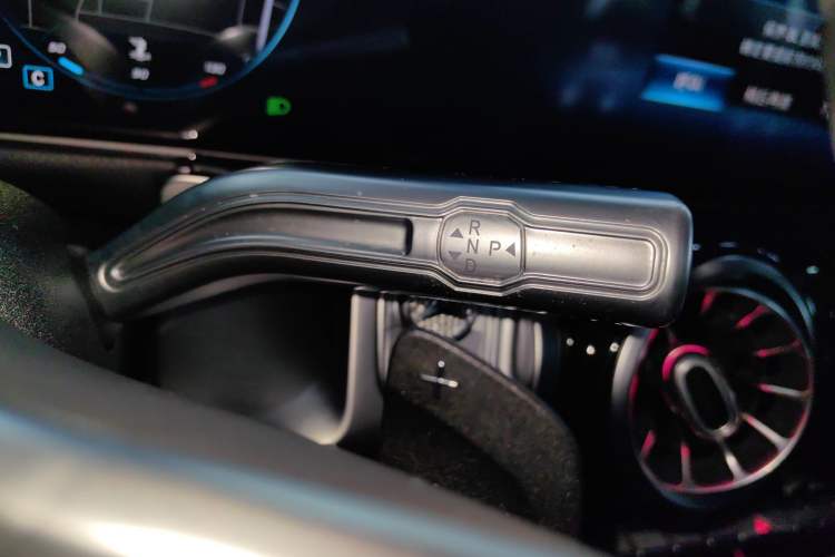 Used Mercedes-Benz GLB 2020 Facelift GLB 200 Fashion Edition
