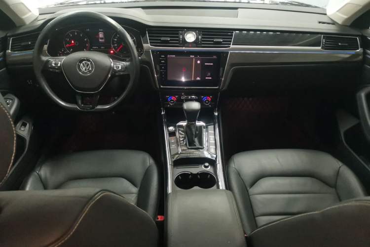 Used Volkswagen Phideon 2018 Revised Version 380TSI Two-Wheel Drive Business Edition