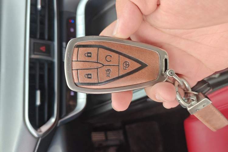 Used CHANGAN UNI-T 2020 1.5T Flagship Version
