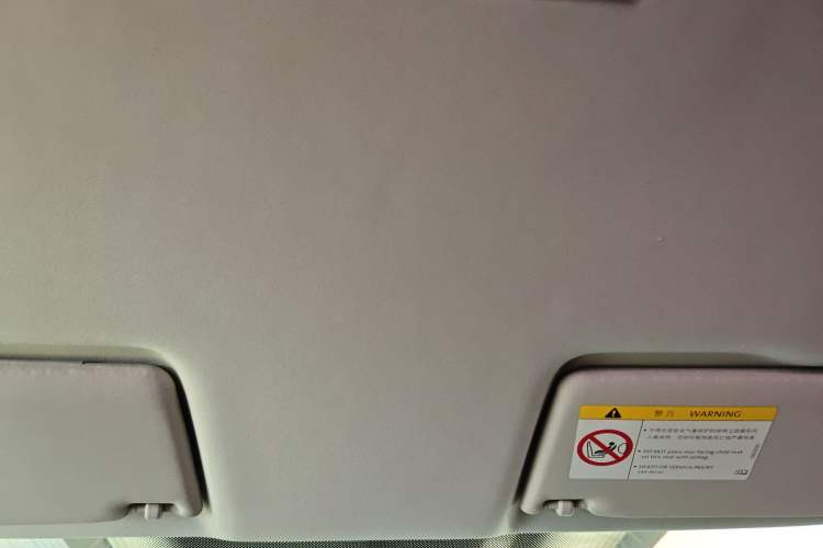 Used Volkswagen Gran Lavida 2017 1.6L Automatic Fashion Edition Headliner