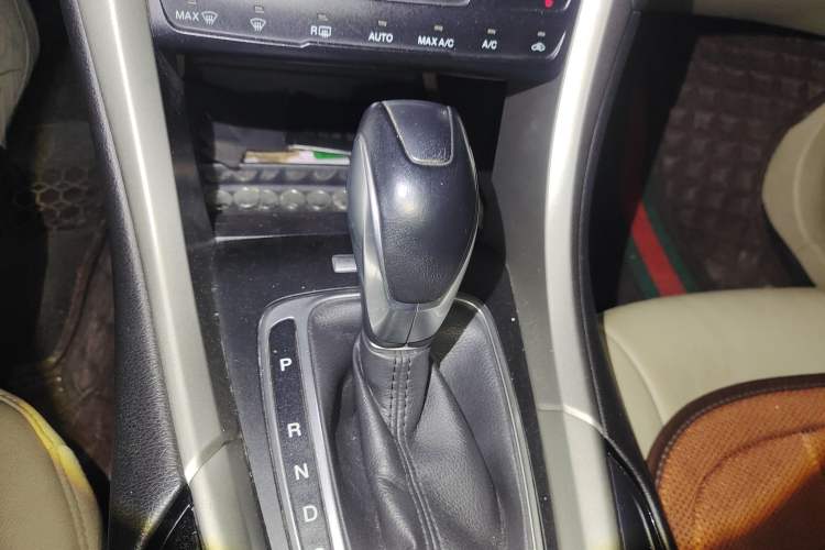 Used Ford Mondeo 2013 2.0L GTDi 200 Luxury Model
