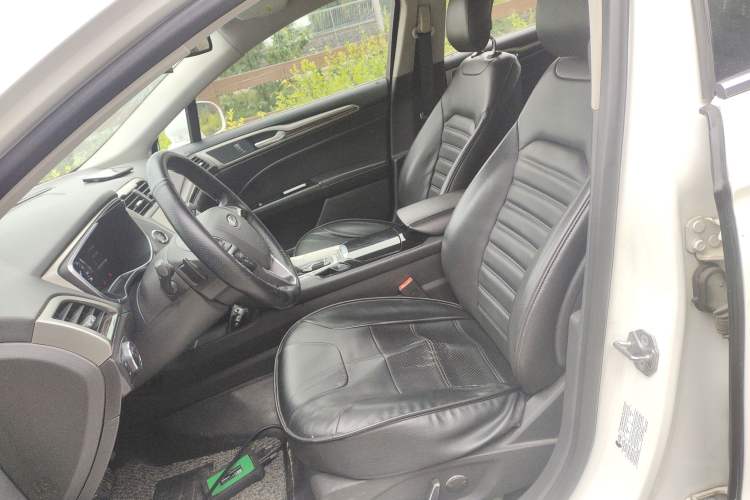 Used Ford Mondeo 2013 2.0L GTDi 200 Luxury Model