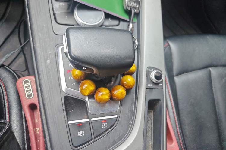 Used Audi A4L 2019 40 TFSI Ambition China VI
