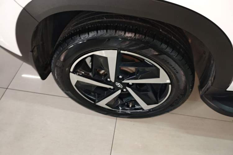 Used Hyundai ix35 2021 2.0L Automatic 2WD GLS Leading Edition Right Rear Wheel Hub