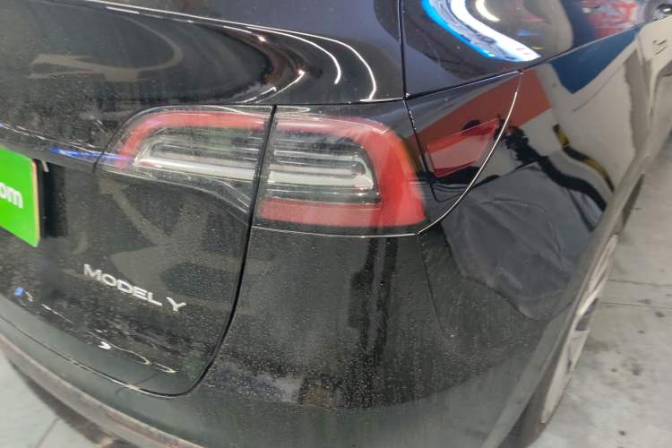 Used Tesla Model Y 2022 Rear-Wheel-Drive Version Right Rear Taillight