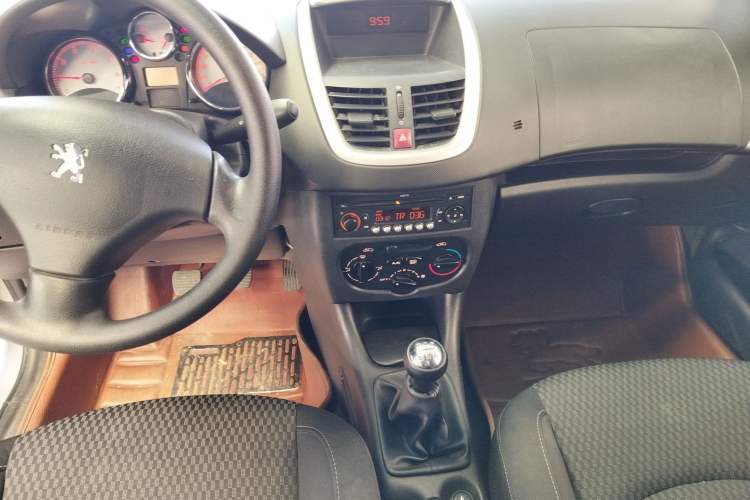 Used Peugeot 207 2011 Hatchback 1.4L Manual Yule Edition Audio And AC Panel