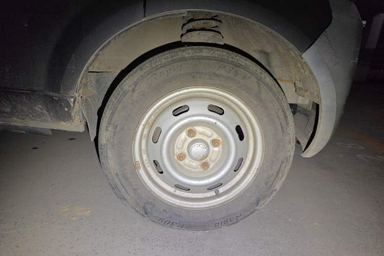 Used BAIC Weiwang 306 2013 1.2L Value Edition Basic 7-Seater A12 China IV Standard
