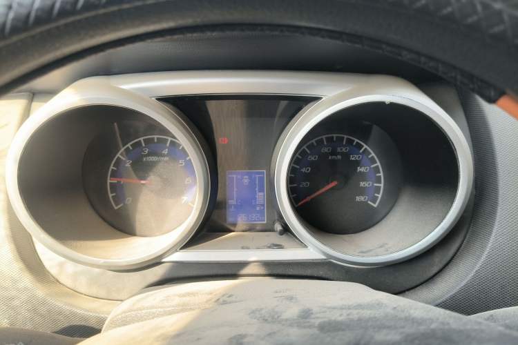 Used CHANGAN KAICHENG Ounuo S 2012 1.3L Base Version