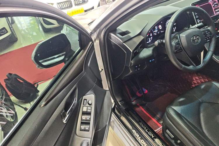 Used Toyota Avalon 2021 2.5L Luxury Edition
