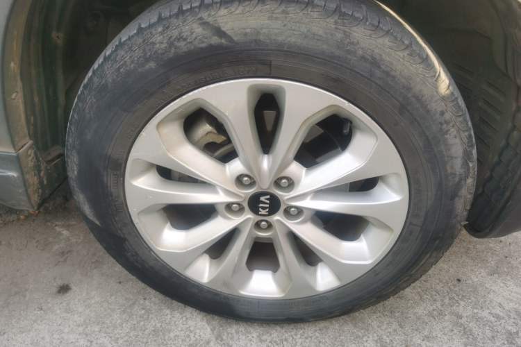 Used Kia Sorento 2013 2.4L 5-Seater Gasoline Comfort Edition China V Standard