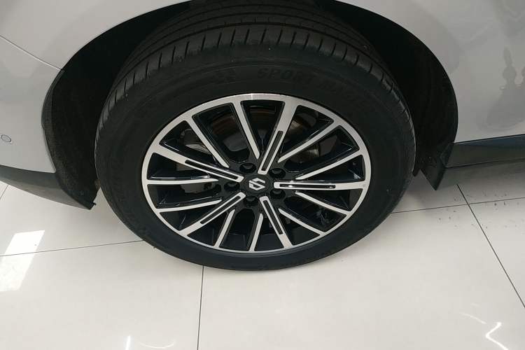 Used Leapmotor B10 2025 600 LiDAR Version Right Rear Wheel Hub