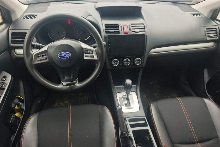 Used Subaru XV 2012 2.0i Comfort Edition Center Console
