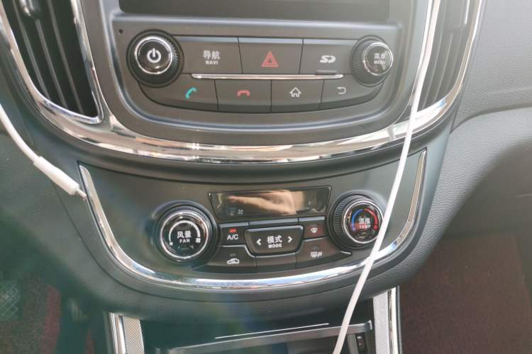 Used Baojun 560 2016 1.5T Manual Luxury Model