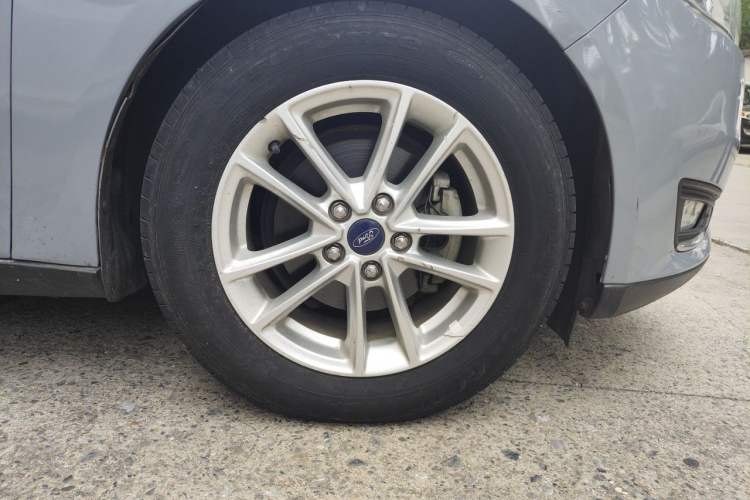 Used Ford Focus 2015 Sedan 1.6L Automatic Trend Model

