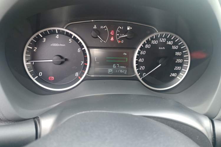 Used Nissan Sylphy 2021 Classic 1.6XL CVT Luxury Edition Odometer Close Up