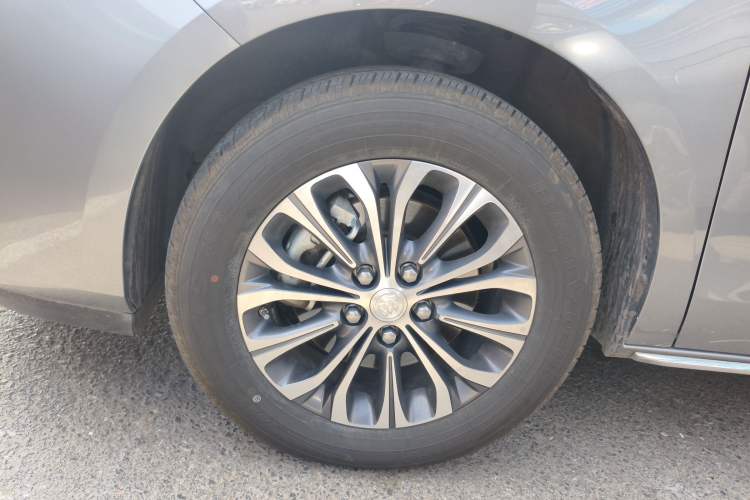 Used Buick GL8 2023 Land Executive Class 652T Luxury Model