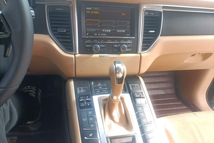 Used Porsche Macan 2014 Macan 2.0T Audio And AC Panel