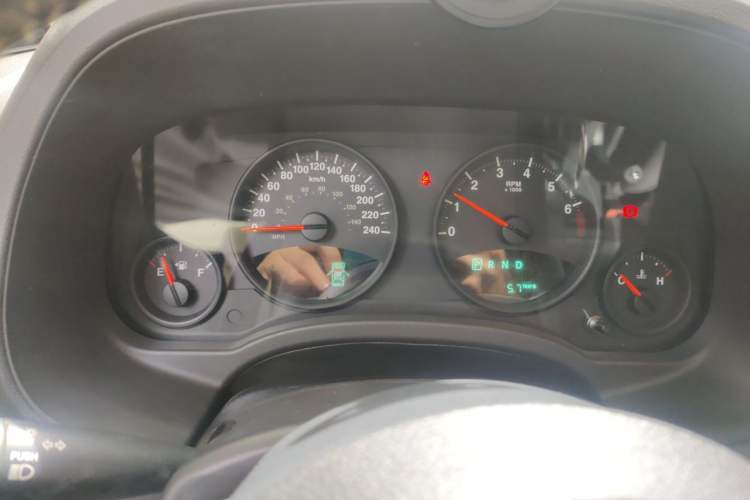 Used Jeep Compass 2012 2.4L four-wheel-drive sport version