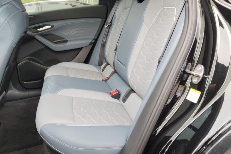 Used Audi Q6L e-tron 2026 First Launch Navigation Edition Left Rear Seat