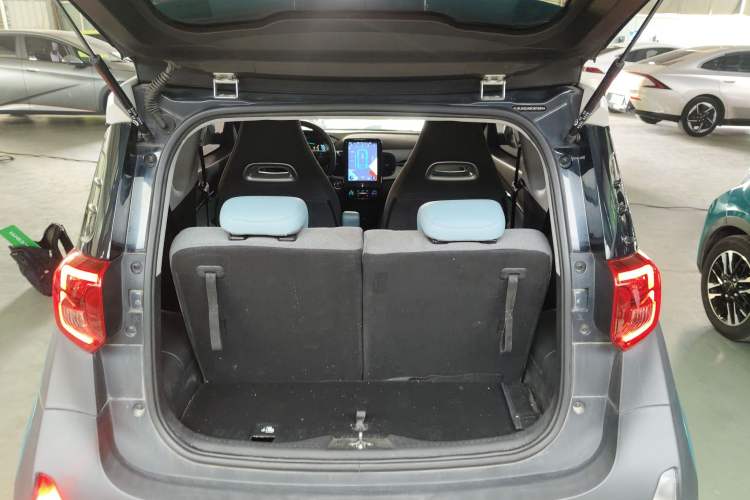 Used Chery Little Ant 2022 Restyled Version Sweet Pink Edition Half-Sugar Version 30.6 kWh 30 kW 301 km
