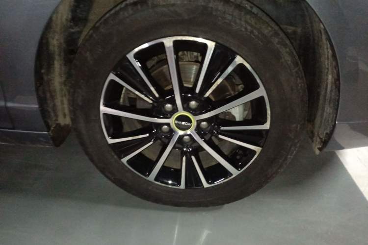 Used Roewe i5 2021 1.5L CVT Starry Edition Right Front Wheel Hub