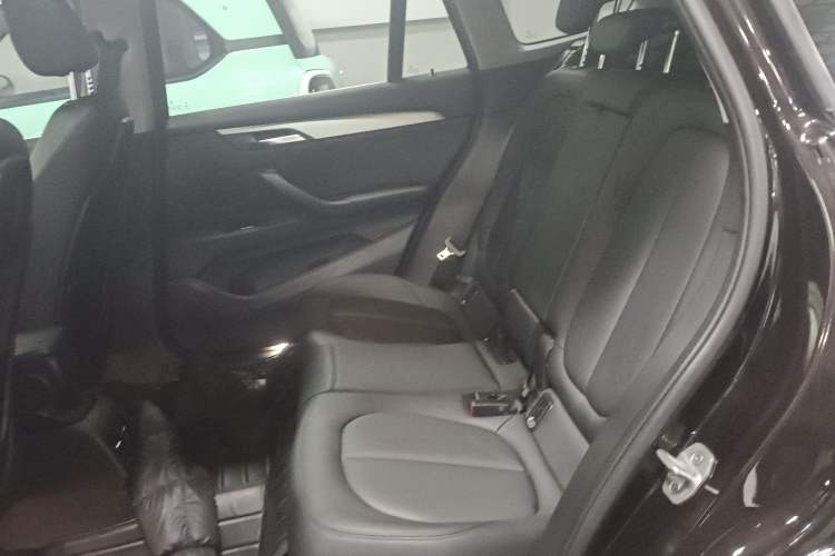 Used BMW X1 2018 sDrive20Li Leading Model
