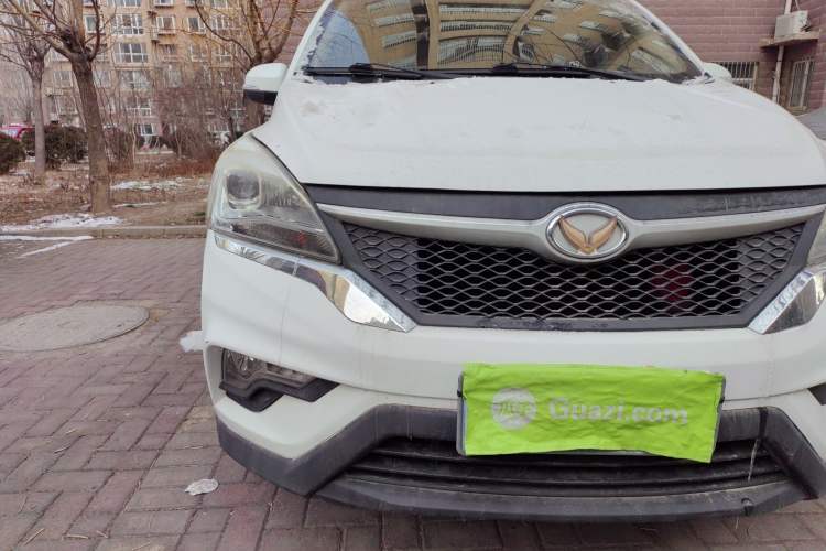 Used HYOSOW H3 2015 1.5L manual Comfort trim level Right Front Headlight