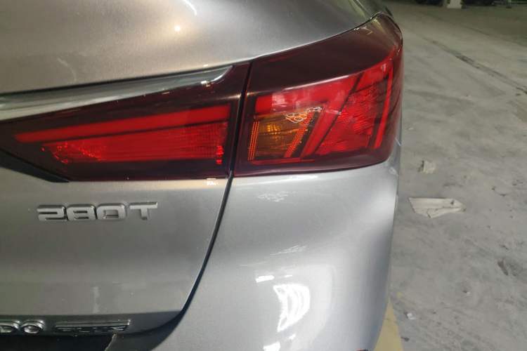 Used Changan Eado 2020 PLUS Blue Whale NE 1.4T GDI DCT Prestige Model
