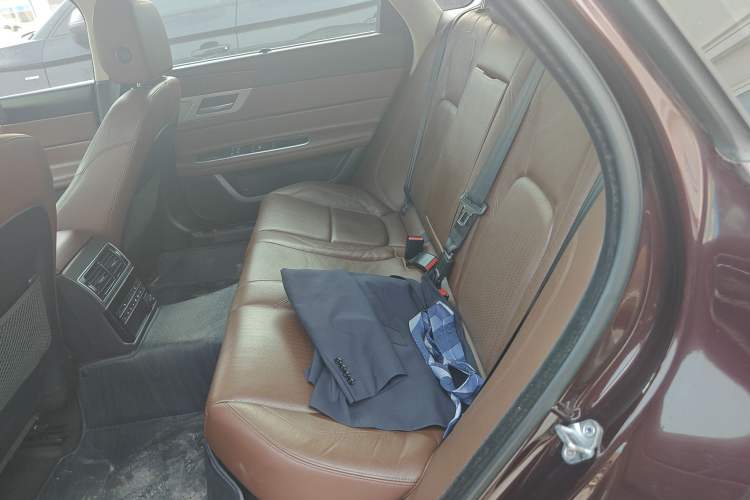 Used Jaguar XFL 2018 XFL 2.0T 250 PS Luxury Edition