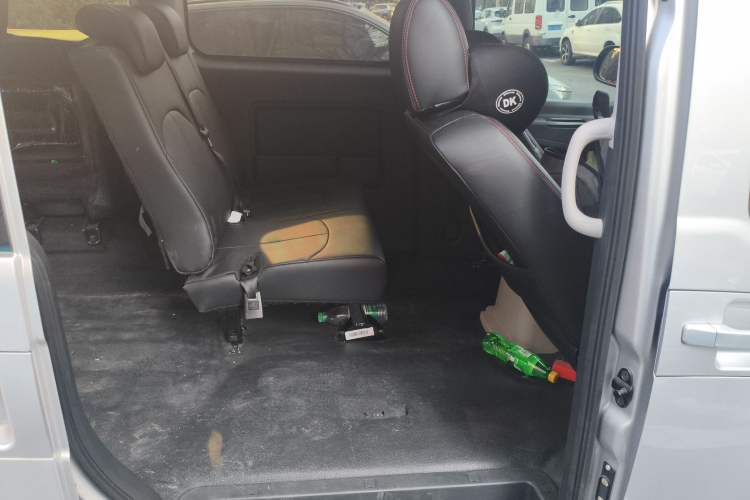 Used JAC Refine M3 2023 PLUS 1.5T 7/8-seat Comfort Edition Left Rear Seat