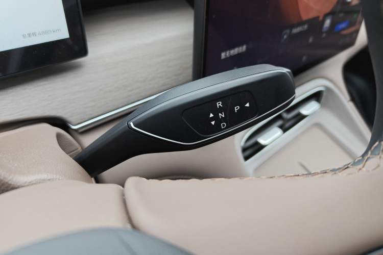 Used Chery Fengyun T8 2025 1.5T 130km Deluxe Version 5 Seats