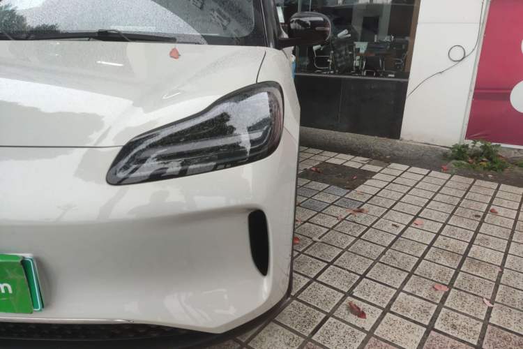 Used Wuling Bingo PLUS 2024 330 km Range Five-Seater Version