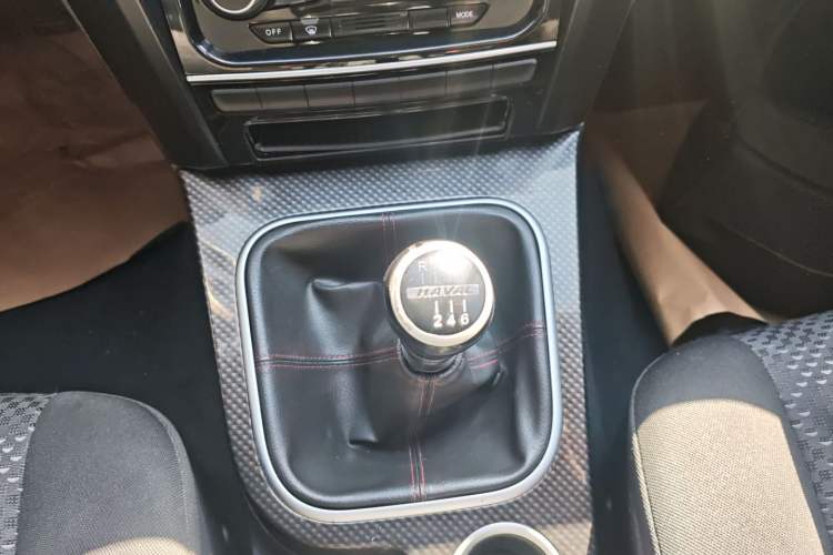 Used Haval H5 Classic 2015 2.0T Manual Two-Wheel Drive Advanced Version