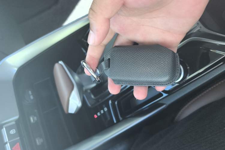 Used Kia Sportage R 2021 Ace 2.0L Splendid Edition Vehicle Key