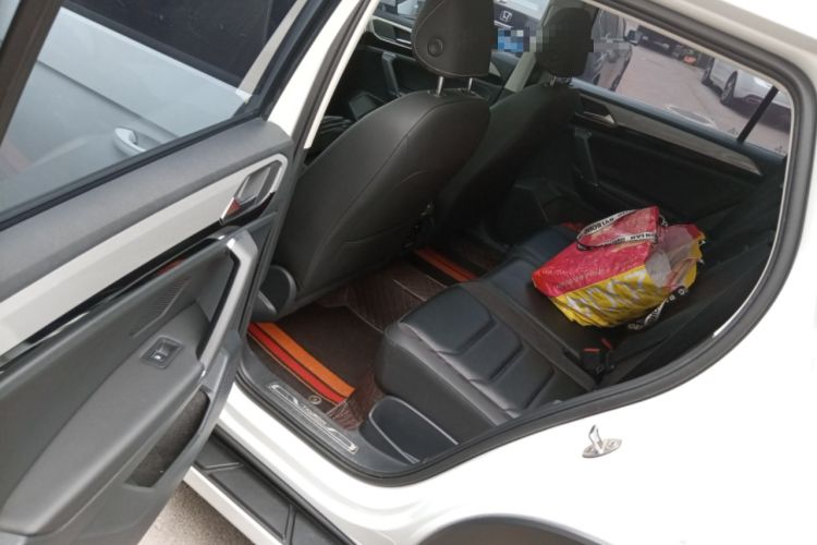 Used Volkswagen Tayron 2021 330TSI Two-Wheel Drive Luxury Connected Version Plus
